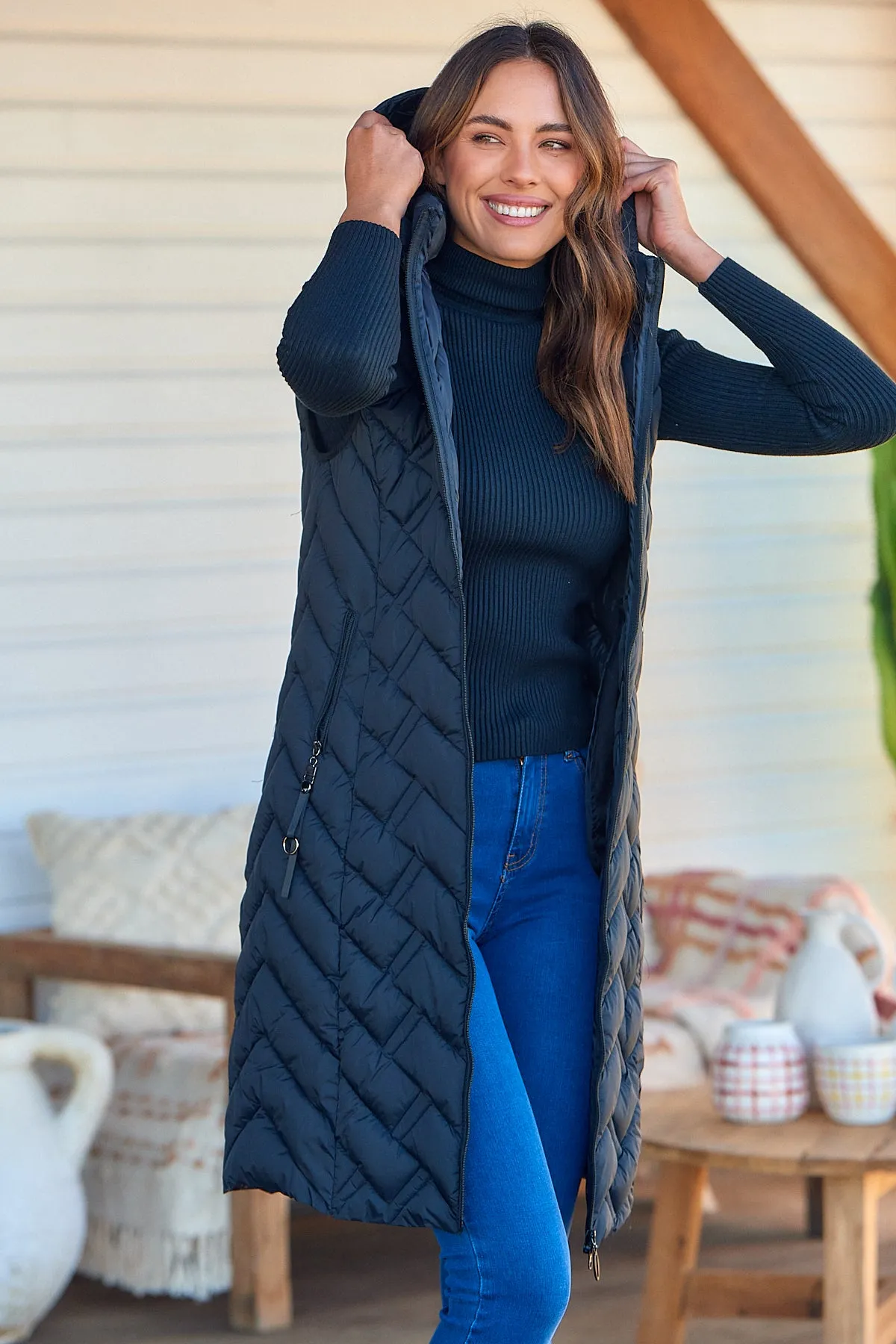 Aspen Sleeveless Black Long Puffer Vest