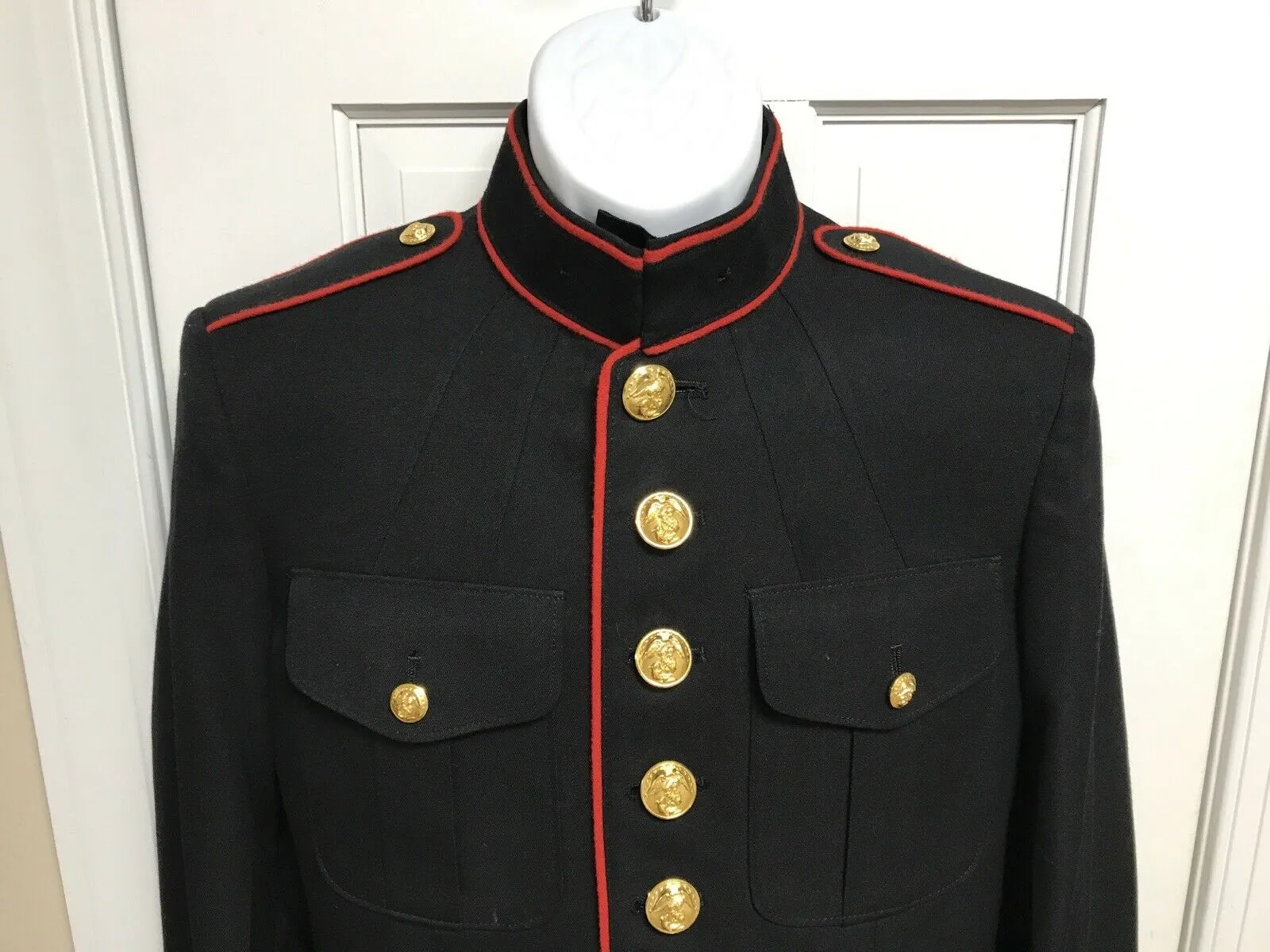 Authentic Altered 39L USMC Dress Blue Jacket