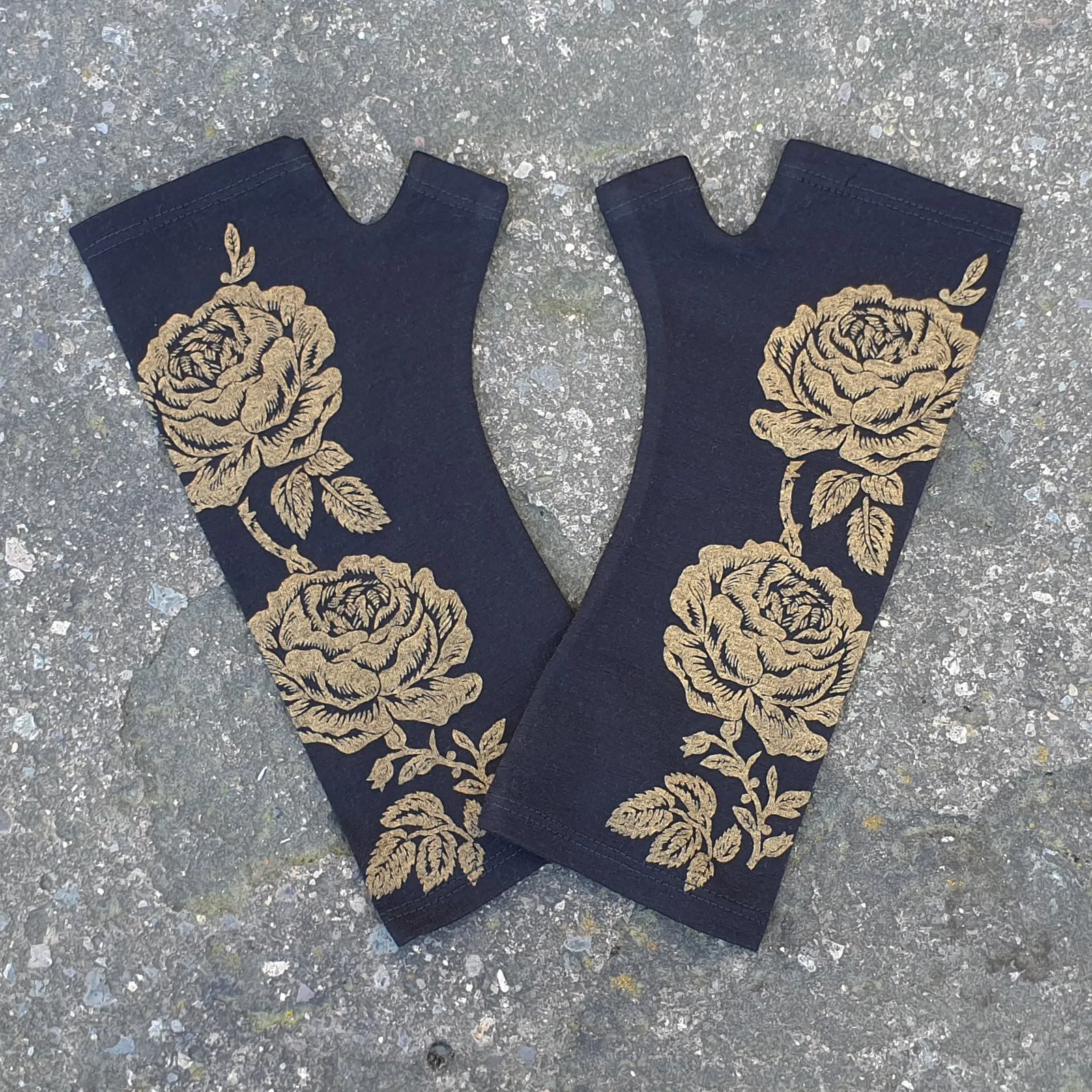 Black rose print merino fingerless gloves