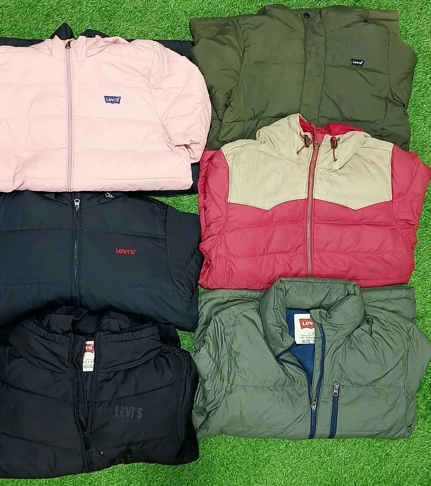 BRANDED LEVI'S PUFFER JACKETS