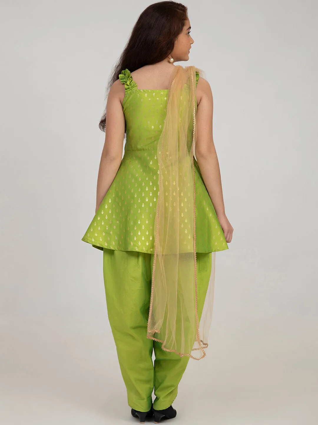 Girls Green Ethnic Motifs Kurti With Dhoti Pants & With Dupatta