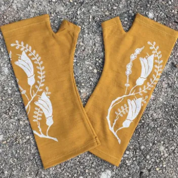 Merino Wool Gloves - Mustard Kōwhai