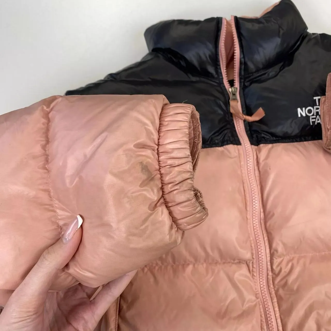 Preowned The North Face Womens 700 Down Nuptse Crop Puffer Jacket Size M Pink Black Cute.