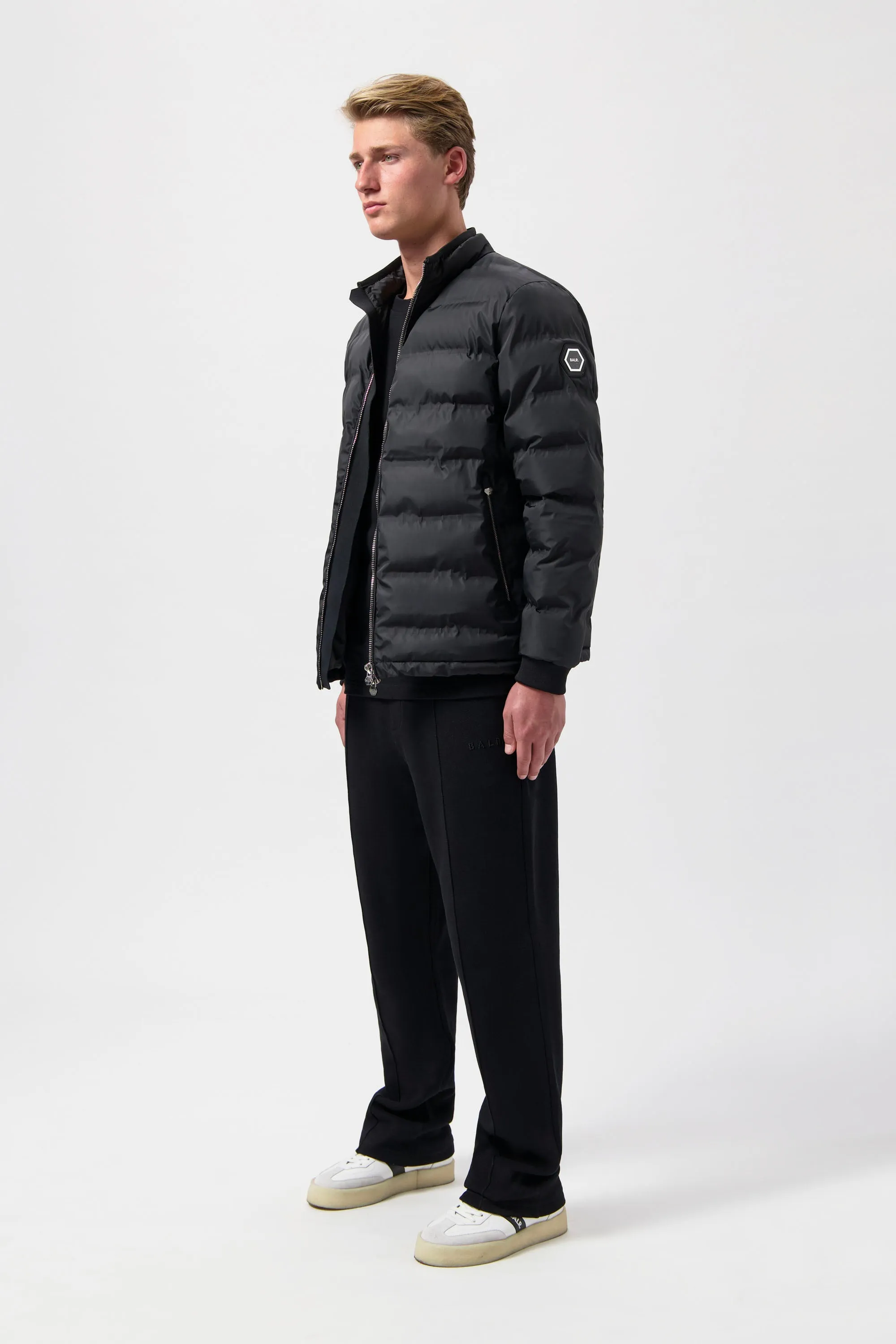 Q-Series Regular Fit Puffer Jacket Jet Black